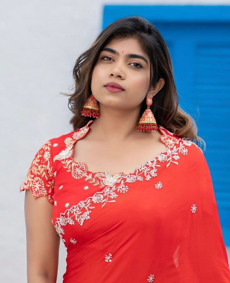 Rithu’s handcrafted meenakari jhumkas in premium quality