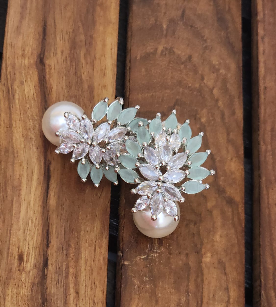 Premium leaf shape ad stone earrings