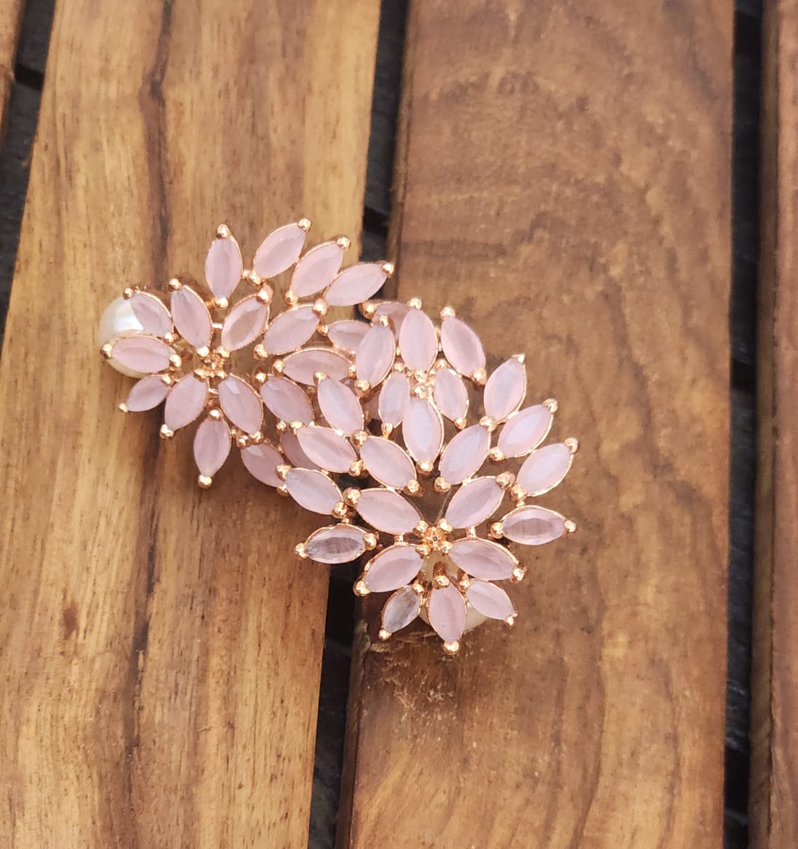 Premium leaf shape ad stone earrings